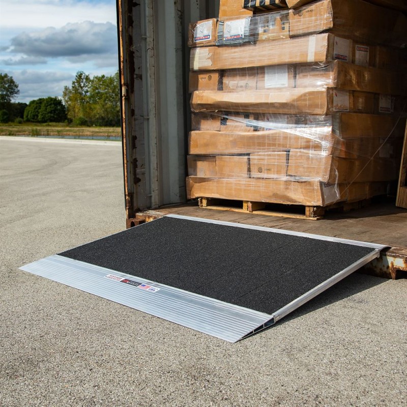 HDR Heavy Duty Ramps8,000 LBS capacity container ramp8K-GRIT-CNTRAMP