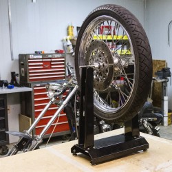 Motorcycle wheel balancer and truing stand Black Widow **Commercial** 225,00 $CA